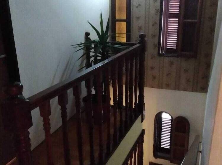 پانسیون Casona Poeta Airport