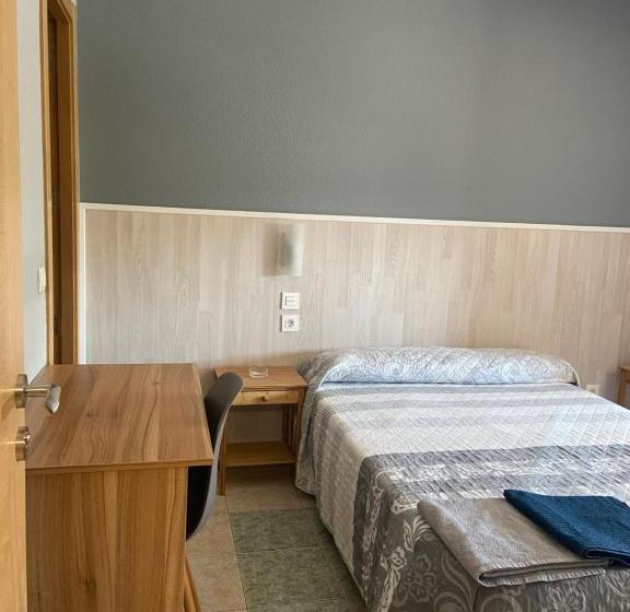 پانسیون Hostal La Cepa De Oro