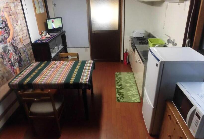 بنسيون Share House Amigos