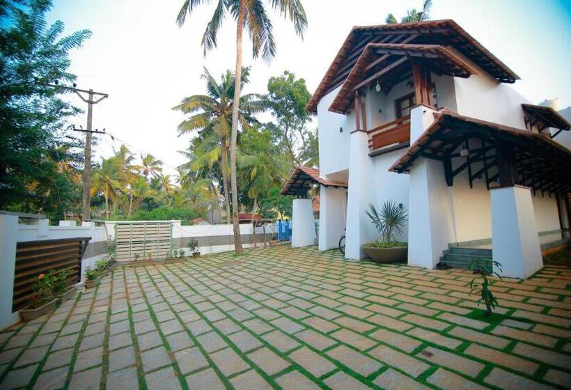 Пансион The Ayur Villa