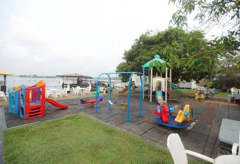 Ramadia Ran Mal Holiday Resort