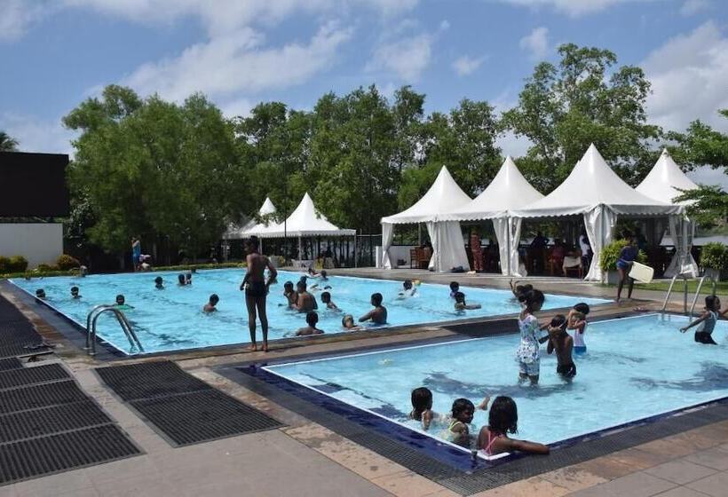 Ramadia Ran Mal Holiday Resort