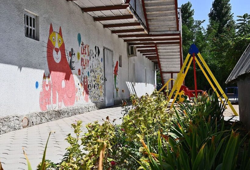 استراحتگاه Pivdenna Sofia