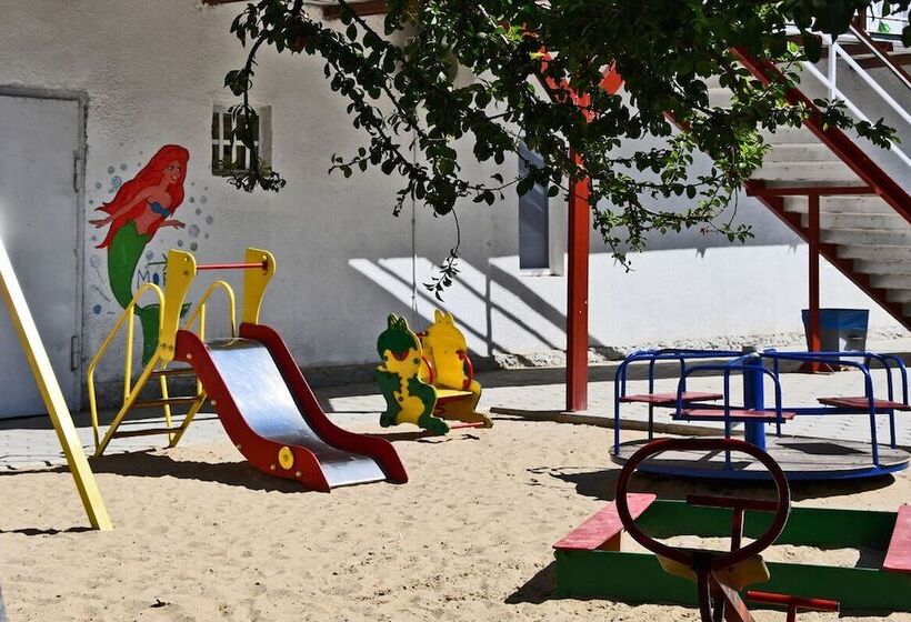 استراحتگاه Pivdenna Sofia