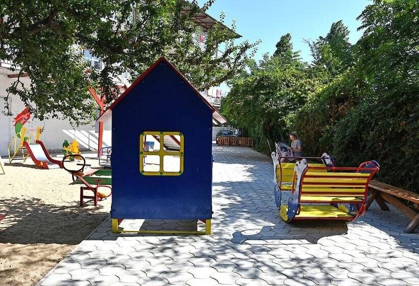 استراحتگاه Pivdenna Sofia