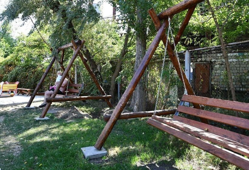 استراحتگاه Pivdenna Sofia