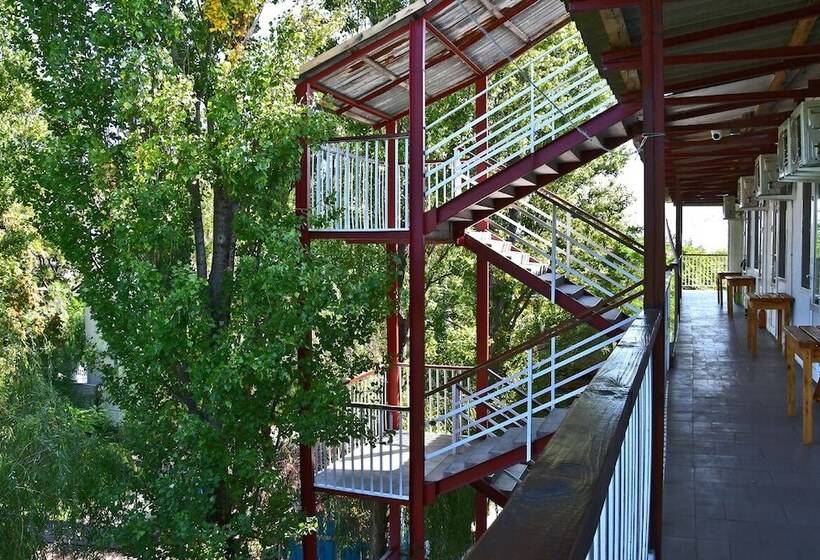 استراحتگاه Pivdenna Sofia