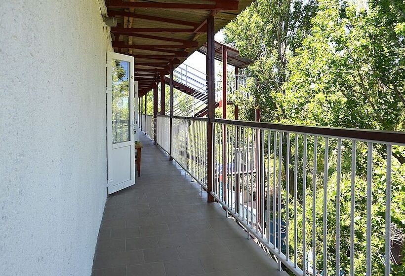 استراحتگاه Pivdenna Sofia