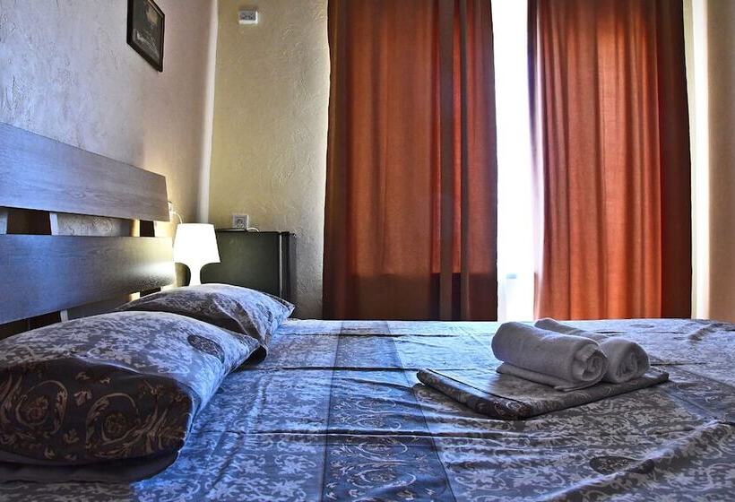 استراحتگاه Pivdenna Sofia