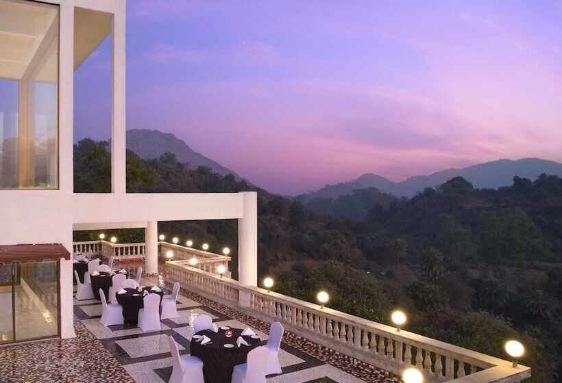 Курорт Sterling Mount Abu