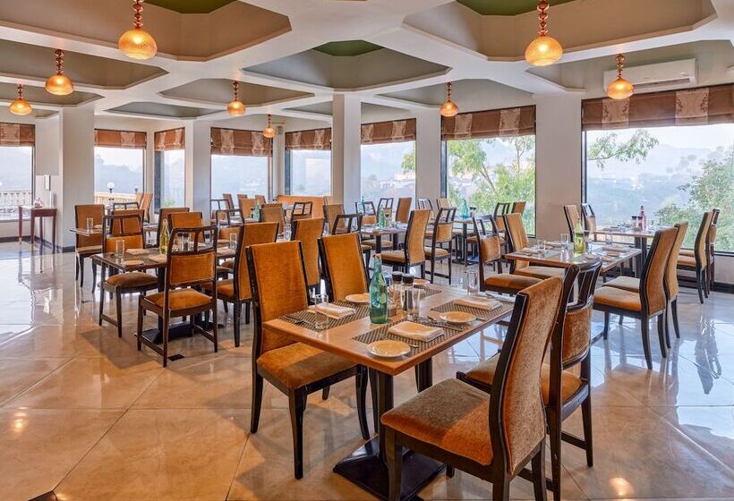 Курорт Sterling Mount Abu