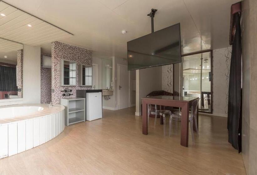 Villages Motel By Drops