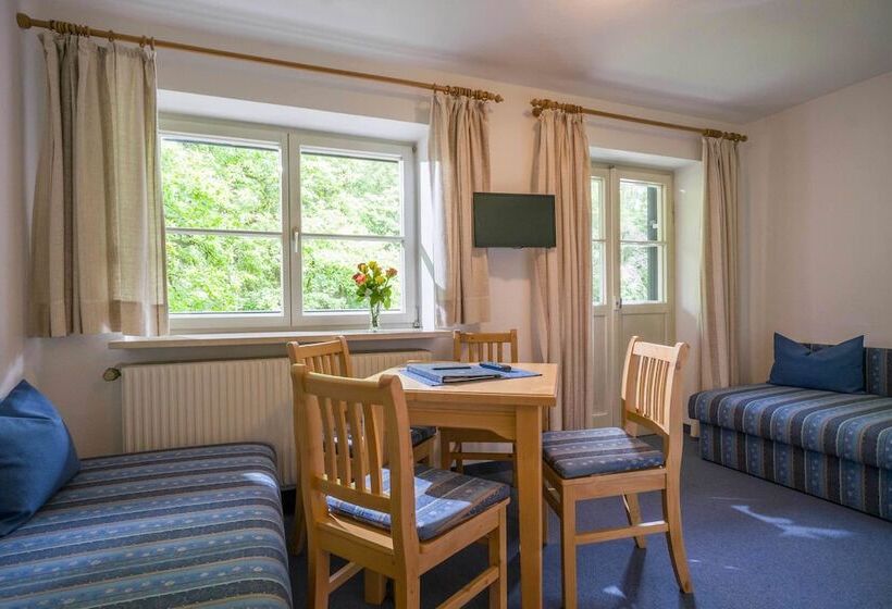 호스텔 Haus Auerbach