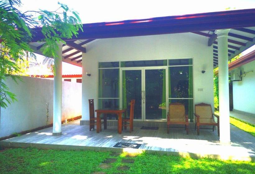 ベッドアンドブレックファースト Abhimani Bungalows