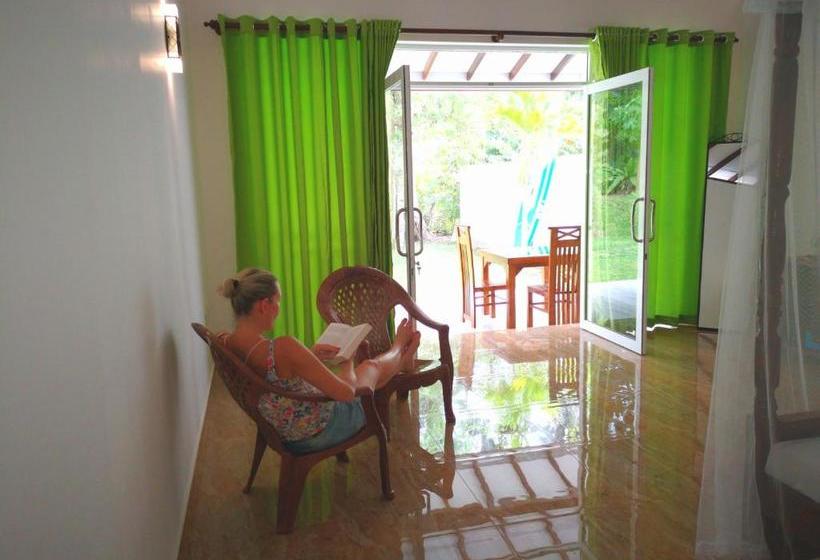 مبيت وإفطار Abhimani Bungalows