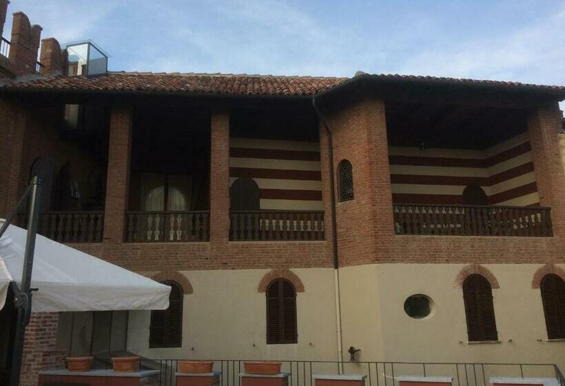 민박 Castello Mellana