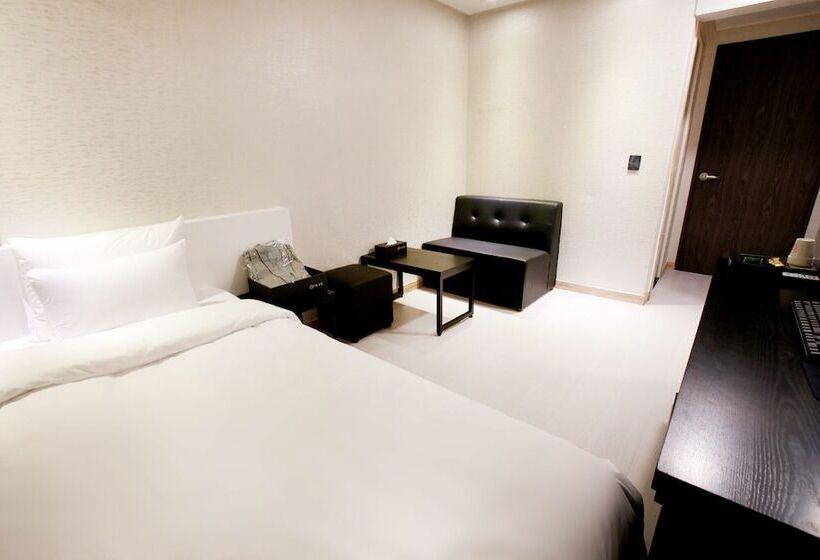 Chuncheon Hotel Eton