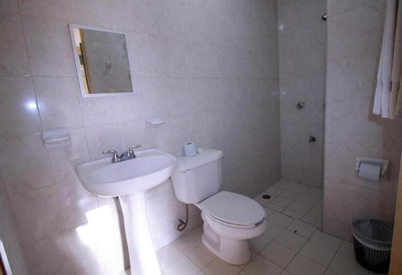 فندق Bugambilias