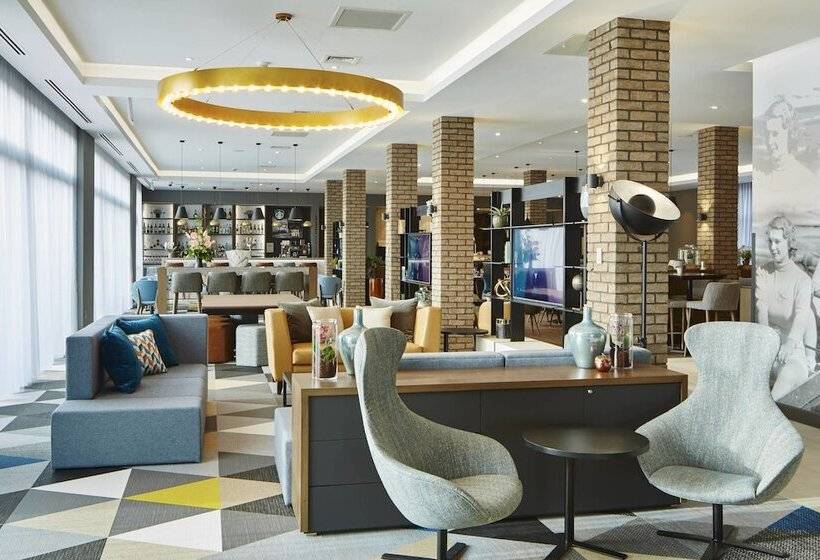 בית מלון כפרי Courtyard By Marriott Oxford South