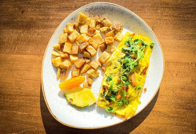 Delta Hotels By Marriott Thunder Bay