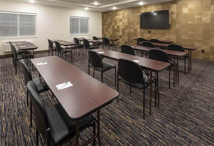 Grandstay Hotel Milbank