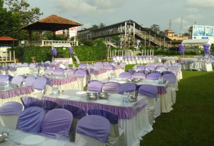 فندق Merlin International