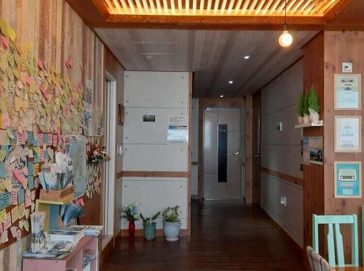 Пансион Kangguan Guesthouse