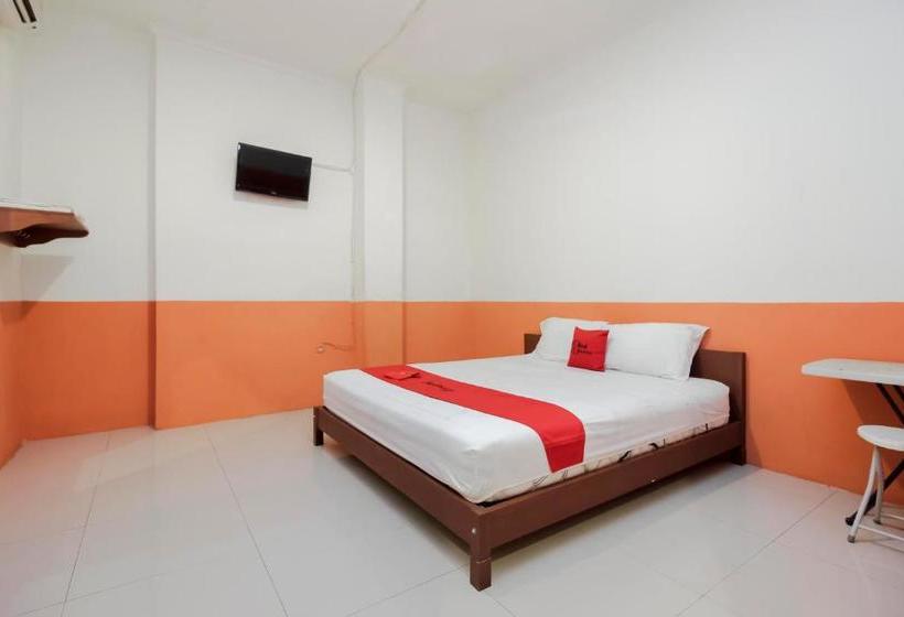 펜션 Reddoorz Near Jalan Jendral Sudirman Manado