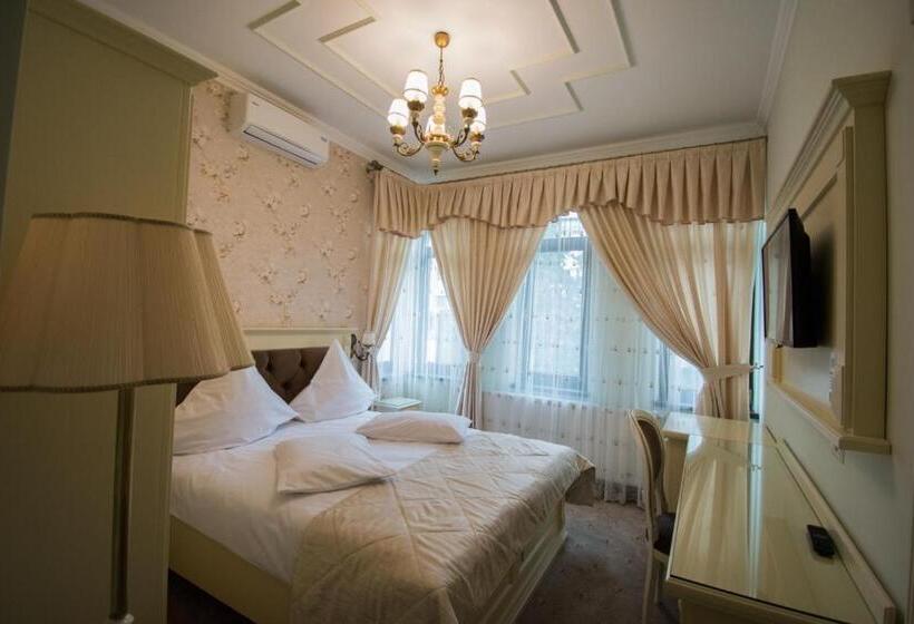 بنسيون Vila Turistica Tosca Regal