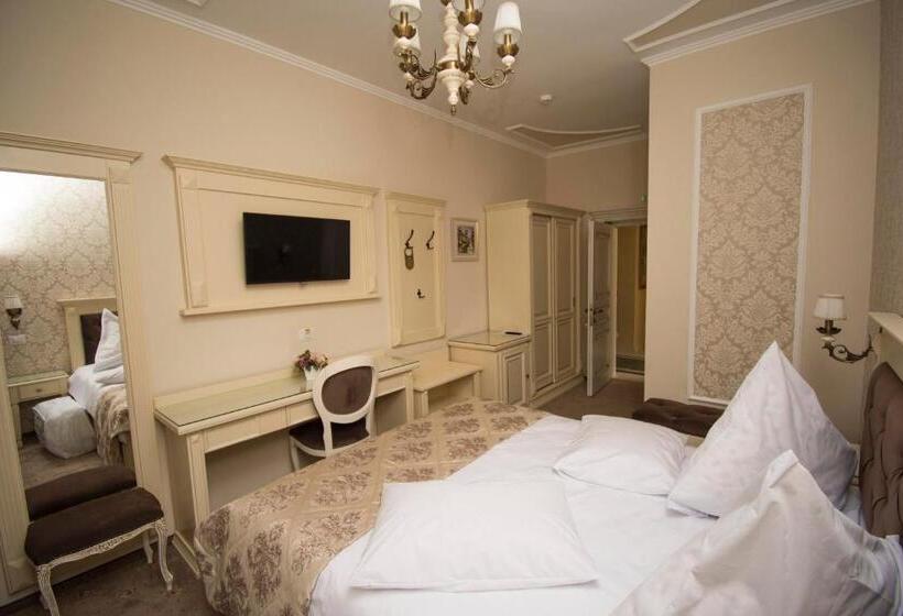 بنسيون Vila Turistica Tosca Regal