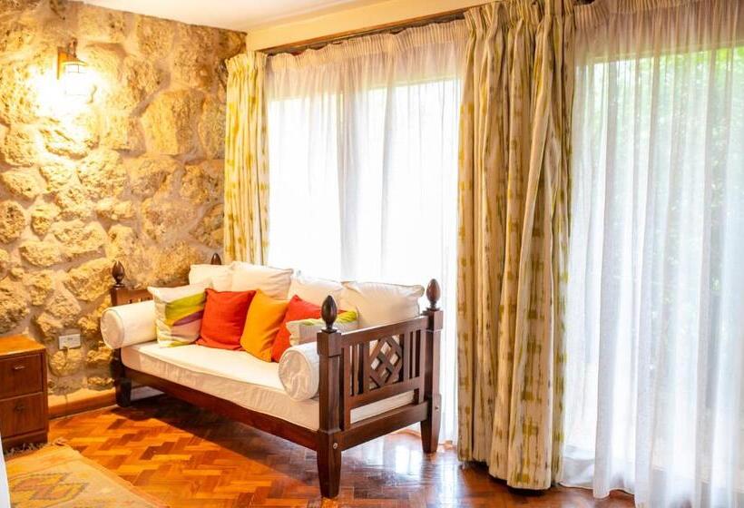 Пансион Zereniti House