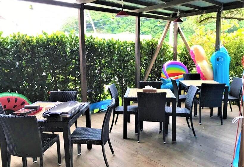 Yenn's Marina Inn Zamami Condominium