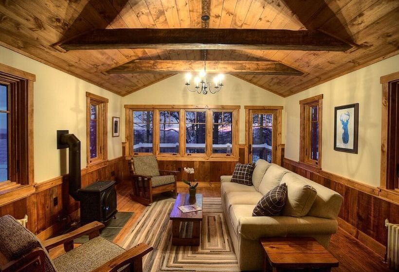 فندق صغير Seesaw's Lodge