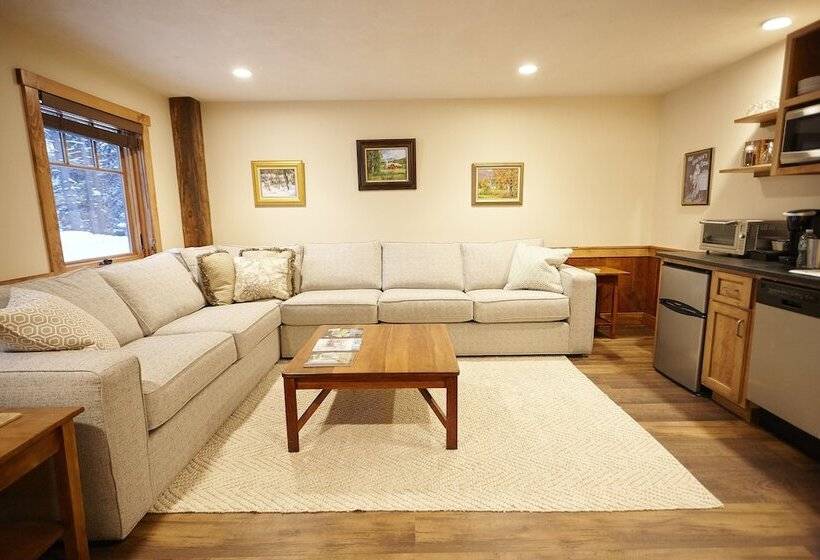 فندق صغير Seesaw's Lodge