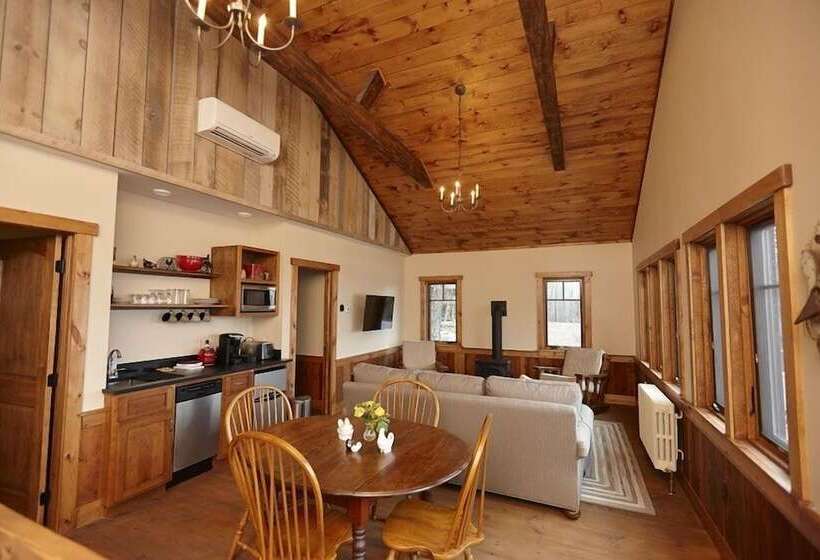 فندق صغير Seesaw's Lodge