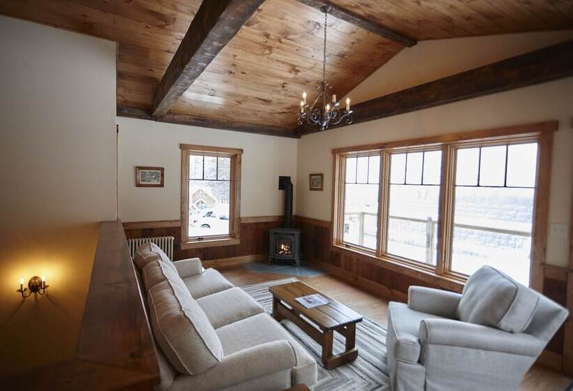 فندق صغير Seesaw's Lodge