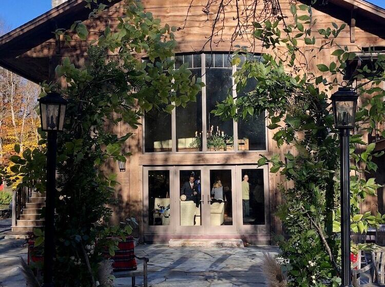 فندق صغير Seesaw's Lodge