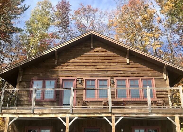 فندق صغير Seesaw's Lodge