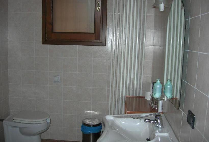 ホテル Agriturismo Campass