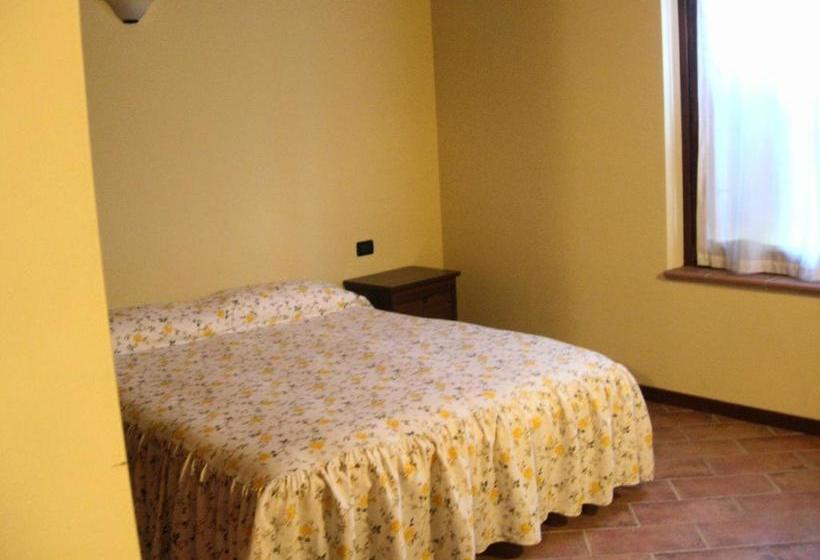 ホテル Agriturismo Campass