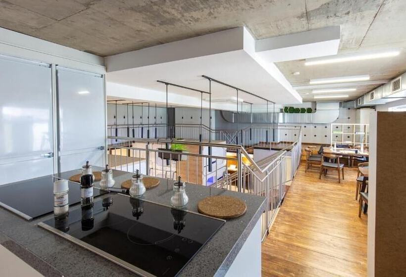 מלון כמוסות Area24|7 Europaplatz