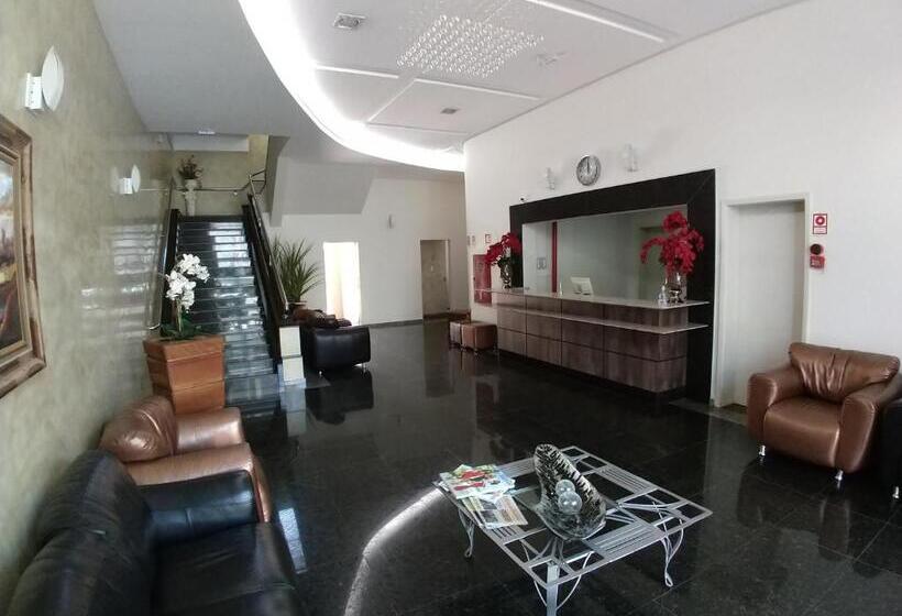 Отель Lodi Express