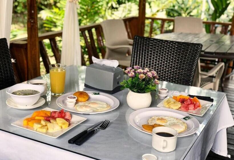 בית מלון כפרי Madreselva