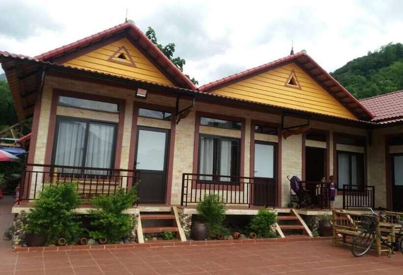 هتل Mai Chau Xanh Bungalow