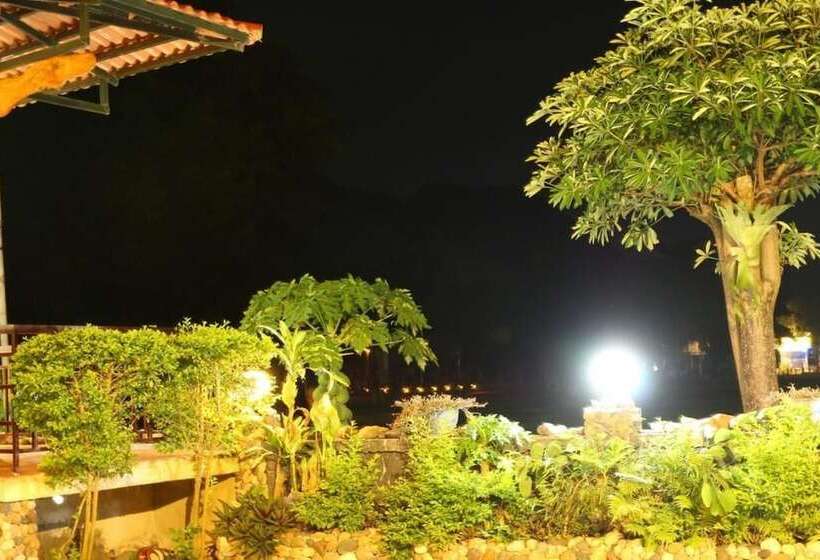 هتل Mai Chau Xanh Bungalow