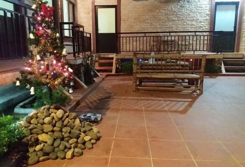 هتل Mai Chau Xanh Bungalow