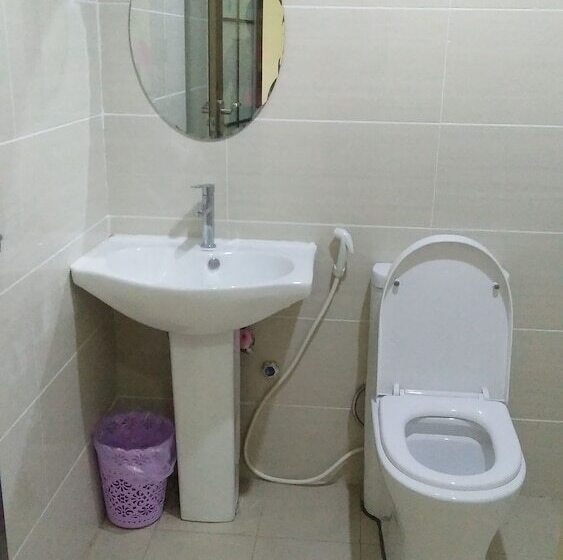 Meaco Royal Hotel   Batangas City