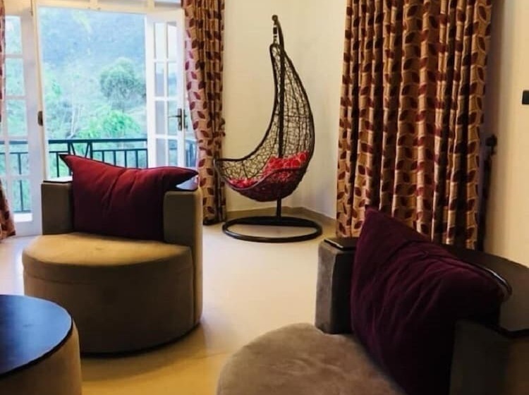 فندق Mount Castle