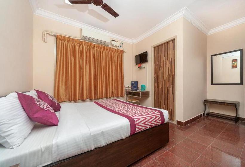 호텔 Oyo 15768 Rsm Shelters