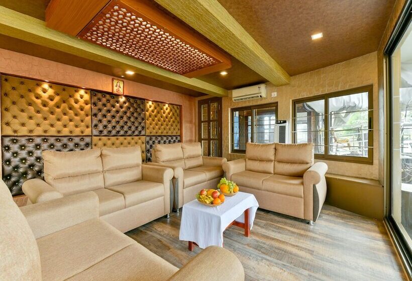 호텔 Oyo 16838 Big B Houseboat 10 Bhk
